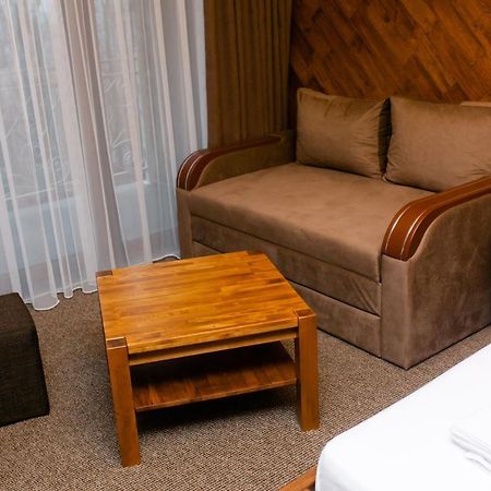 Zatyshok Otel Svalyava Dış mekan fotoğraf
